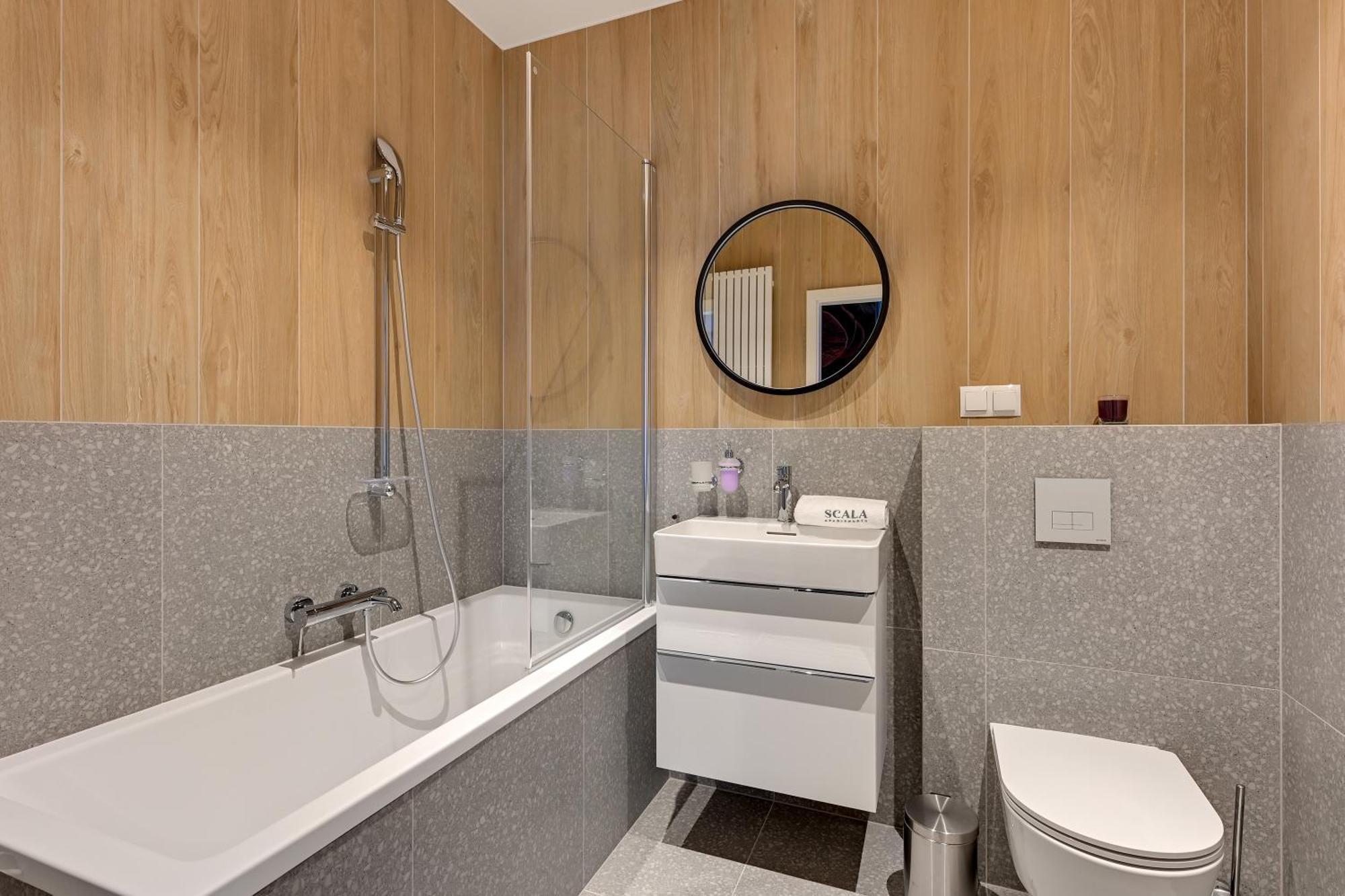 Scala 60D City Center Apartments With Parking By Lion Apartments Гданск Екстериор снимка
